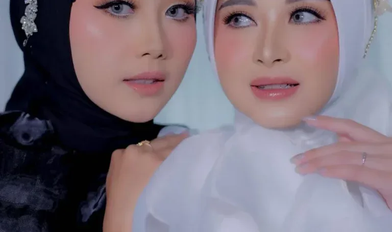 Mempercantik Diri dengan Hijab Makeup: Tutorial dan Tips untuk Hijabers Mempercantik Diri dengan Hijab Makeup: Tutorial dan Tips untuk Hijabers