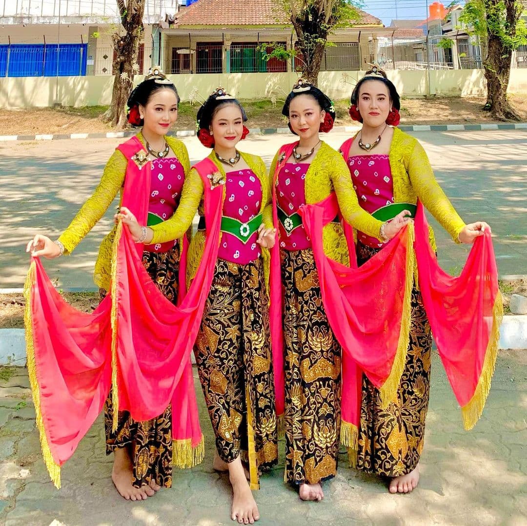 busana tari gambyong