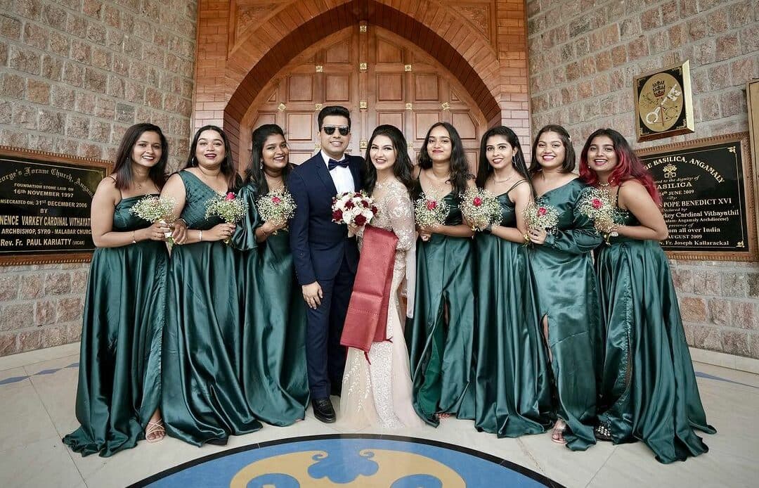 bridesmaid warna emerald blue